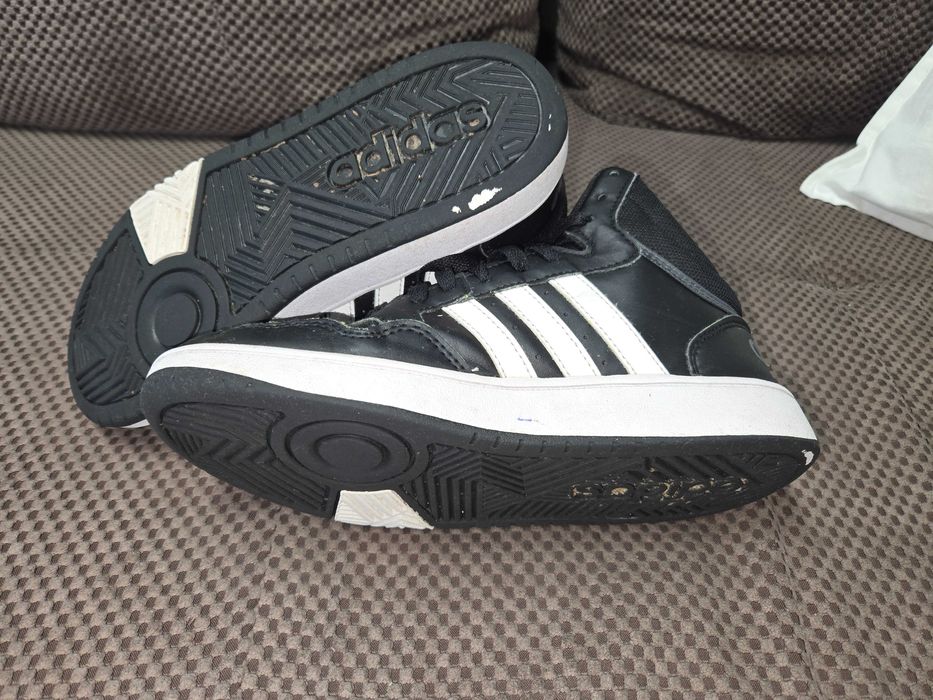 Маратонки Adidas 38 -39 номер