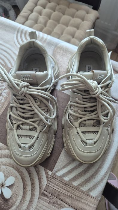 Steve madden в бежаво