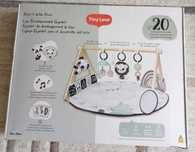 Активна гимнастика Tiny Love Luxe Gymini от серията Black&White Décor