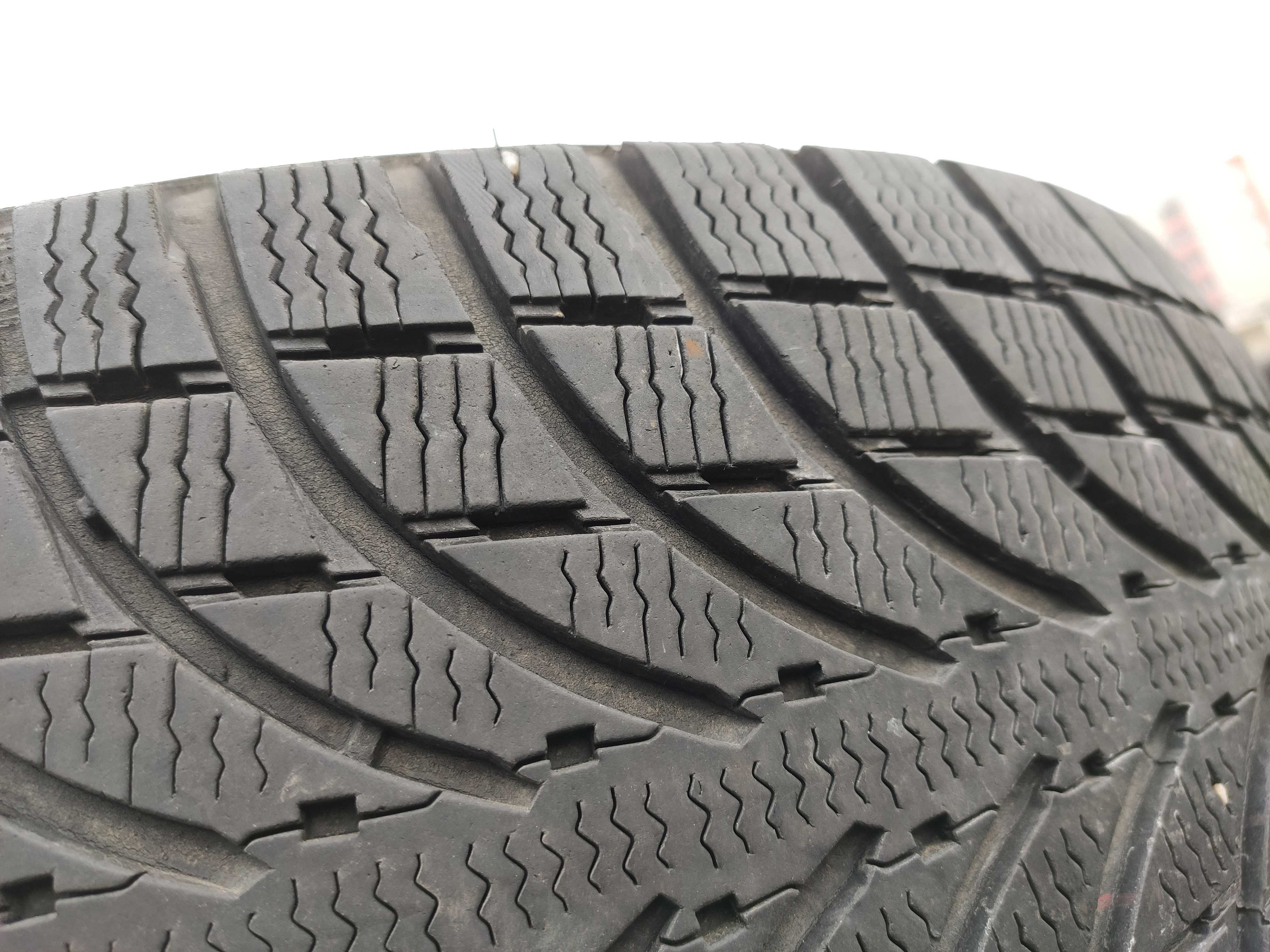 4бр Зимни Гуми 225 65 17 - Michelin