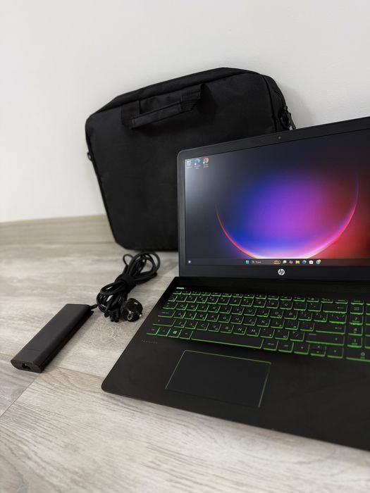 Игровой ноутбук HP полный комплект в отличном состоянии