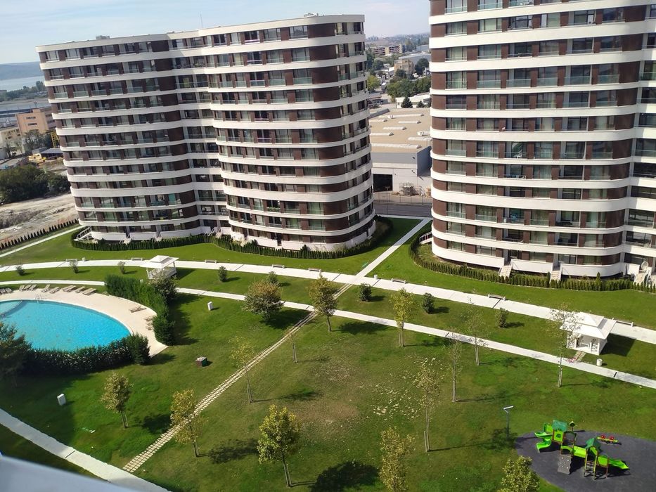 Тристаен напълно обзаведен