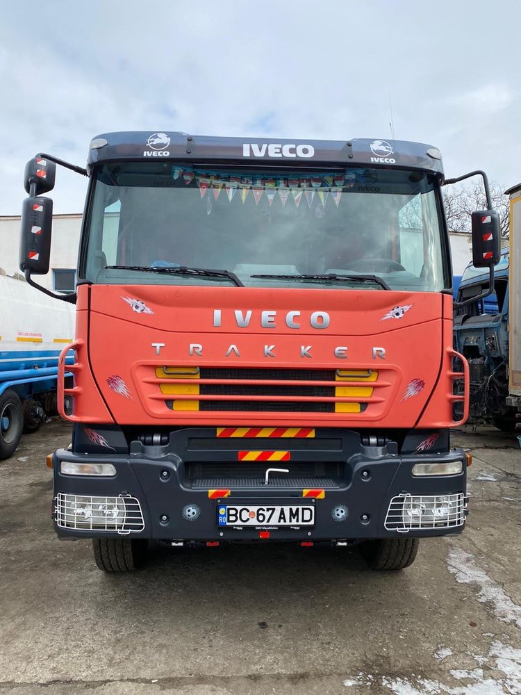 Vand basculanta 6x4, Iveco, stare perfecta, unic proprietar, km reali.