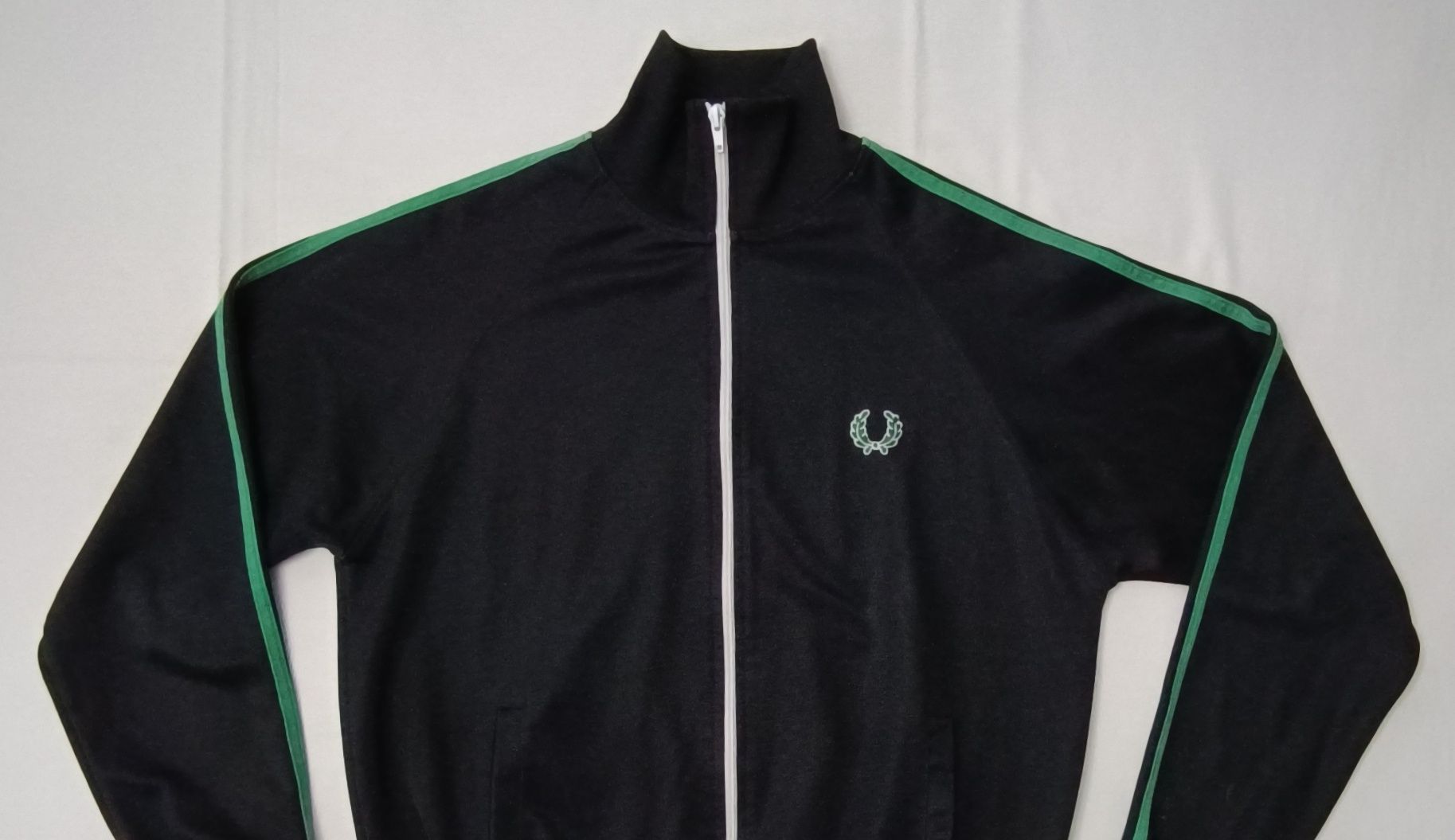 Fred Perry Sweatshirt оригинално горнище S черен суичър горница