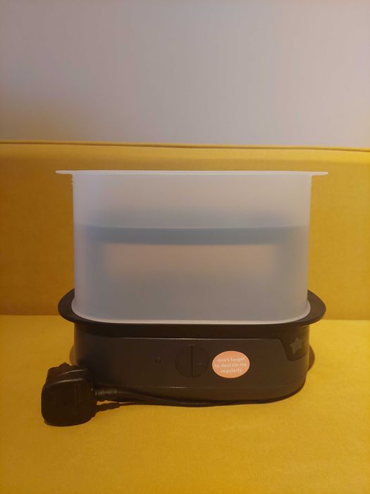 Стерилизатор за шишета + нагревател TOMMEE TIPPEE