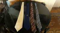 Продавам вратовръзки различни марки
