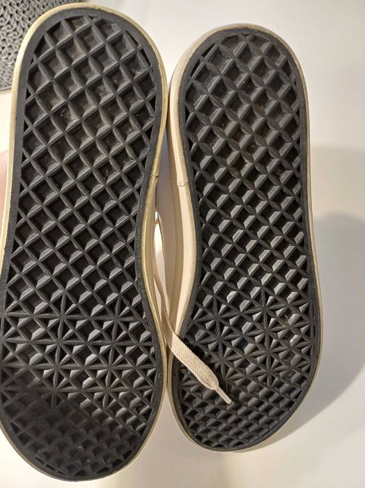 Le Temps Des Cerises City, 39 номер