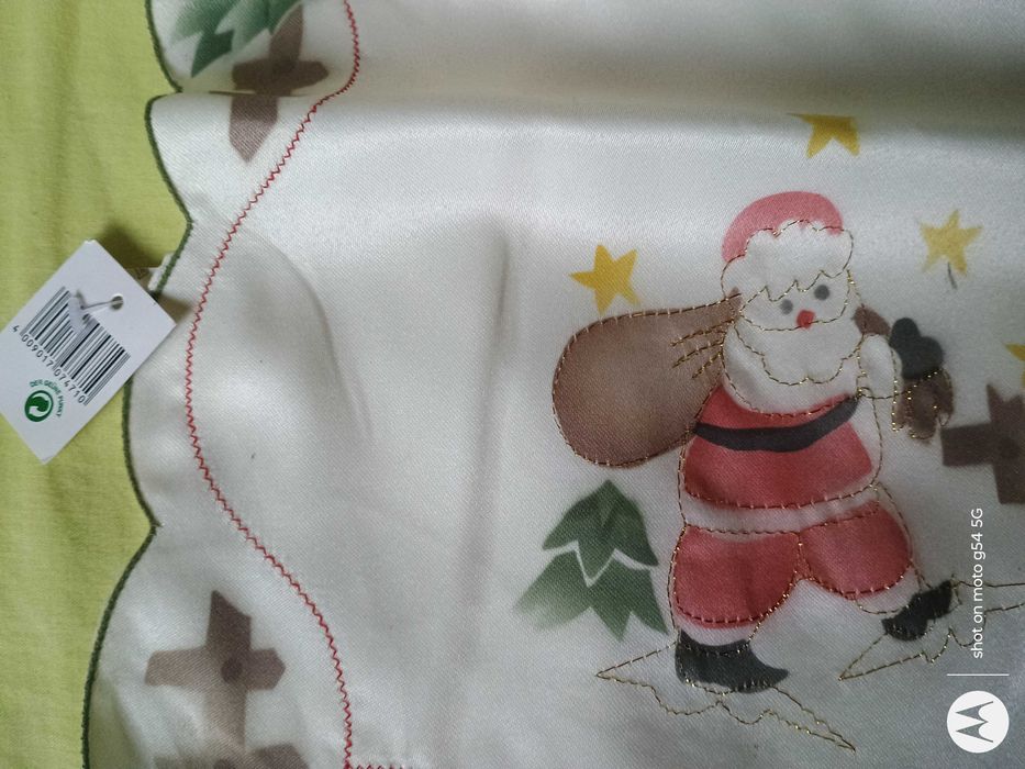 Нови красиви коледни покривки, 75/75 см 70/70 см, тишлайфери 80/35 см