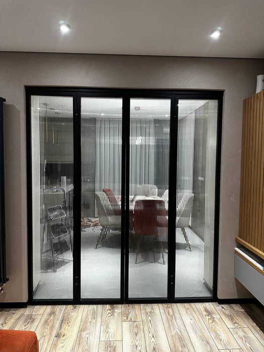 Стеклянные перегородки и двери в лофт-стиле | Установка под ключ