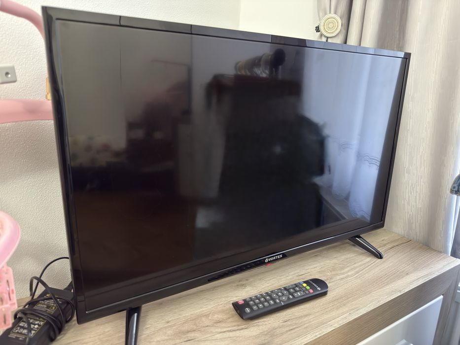 Televizor Vortex 32 inchi - 81 cm