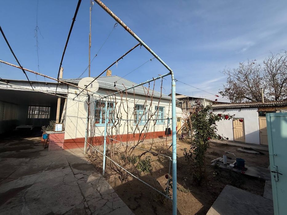 УЙ СОТИЛАДИ.   Дом продается