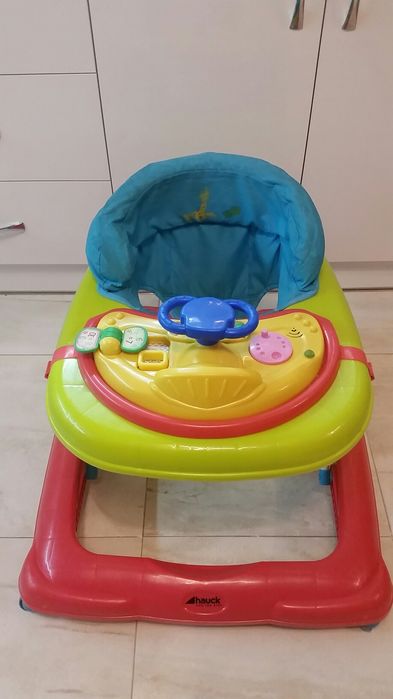 Активна гимнастика и музикална проходилка