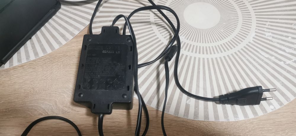 Incarcator HP  C2176A, 30V, 400 mA