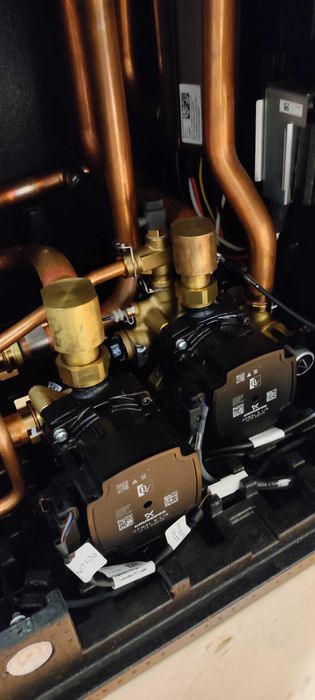 Термопомпа Бош моноблок 400v