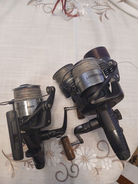 Vând două mulinete Okuma Longbow