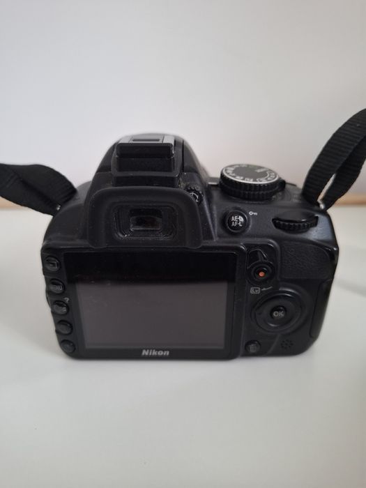 Nikon D3100 – Body + Obiectiv Nikon AF-S DX NIKKOR 18-55mm