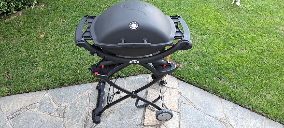 Газово барбекю Weber Q2200.