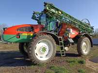 Vând autopropulsata marca SEGUIP PR440