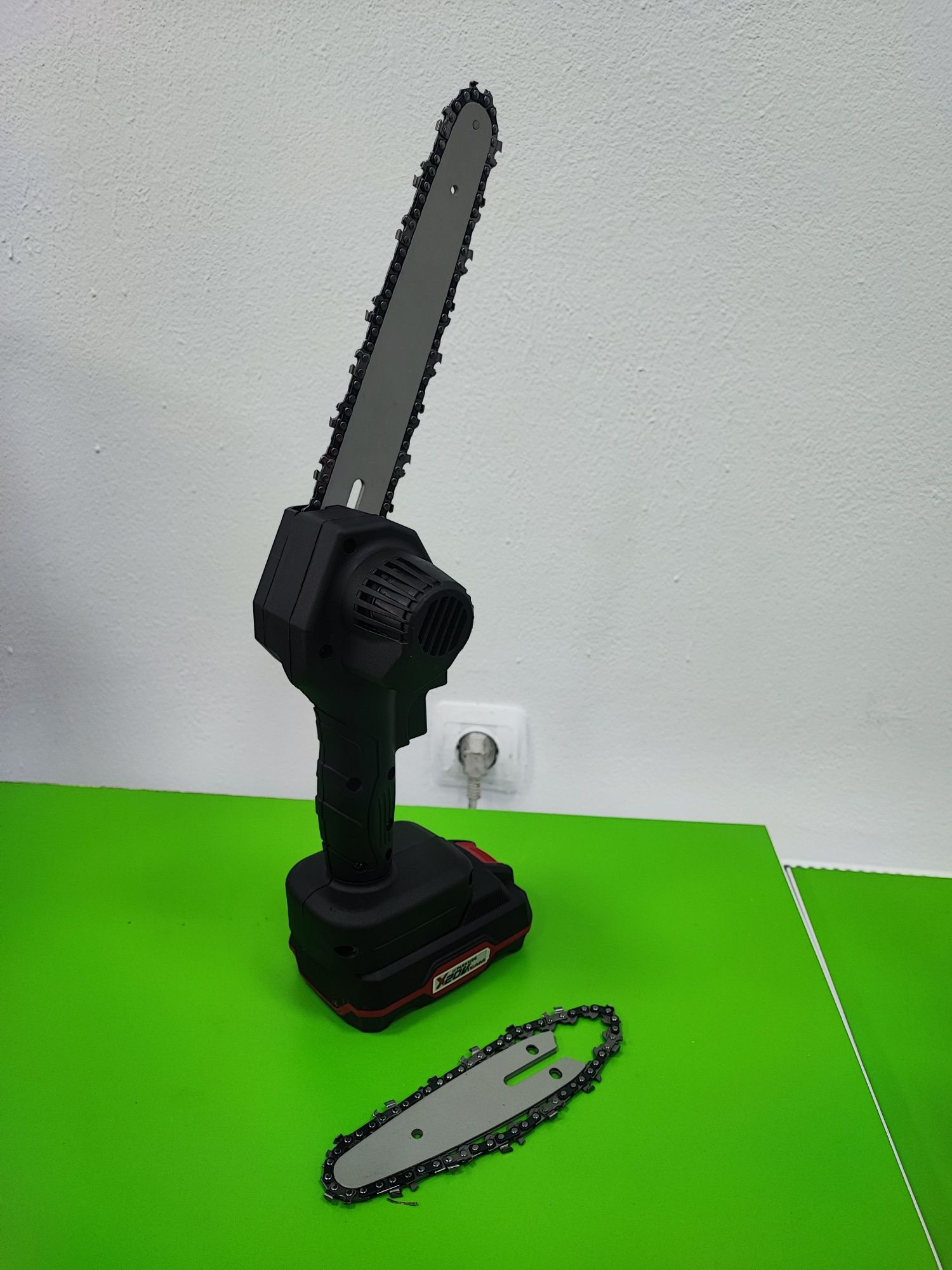 Fierastrau drujba pe acumulator Parkside 20v