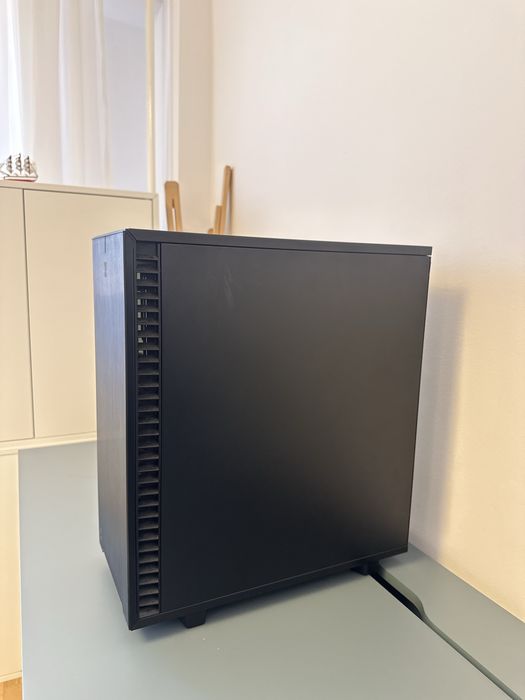 Carcasa PC Fracta Design 7 Compact