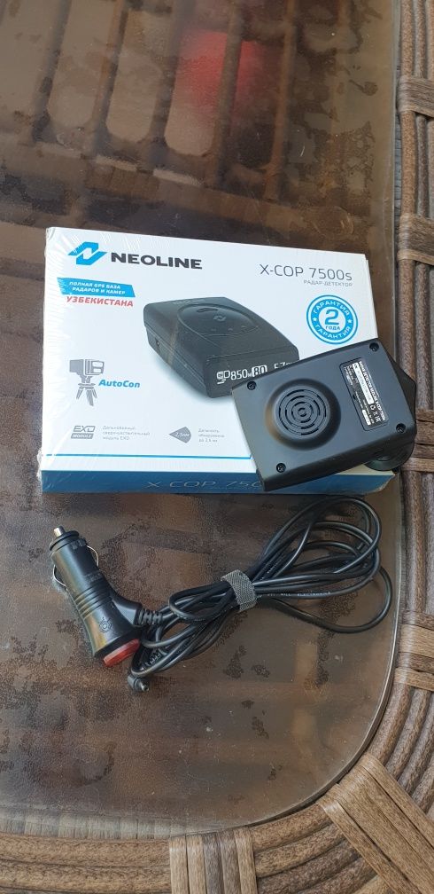 Продаётся антирадар NEOLINE X-COP 7500 S. Очень хорошем состояние.