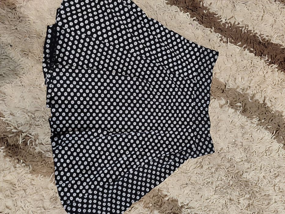 Продаю юб всего по пятьсот