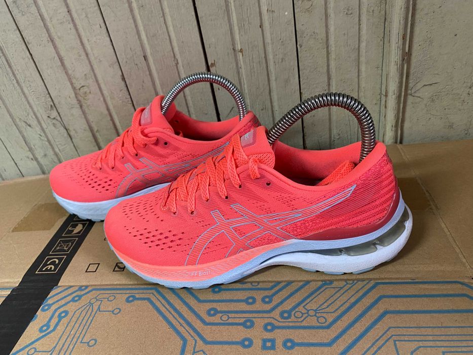 ''Asics Gel-Kayano 28''оригинални маратонки 37.5 номер