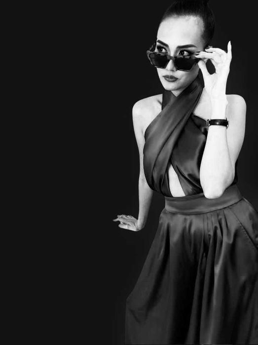 Salopeta luna de ocazie, satin premium, spate gol, marime XS