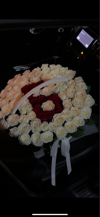 цветы заглавной буквой имени