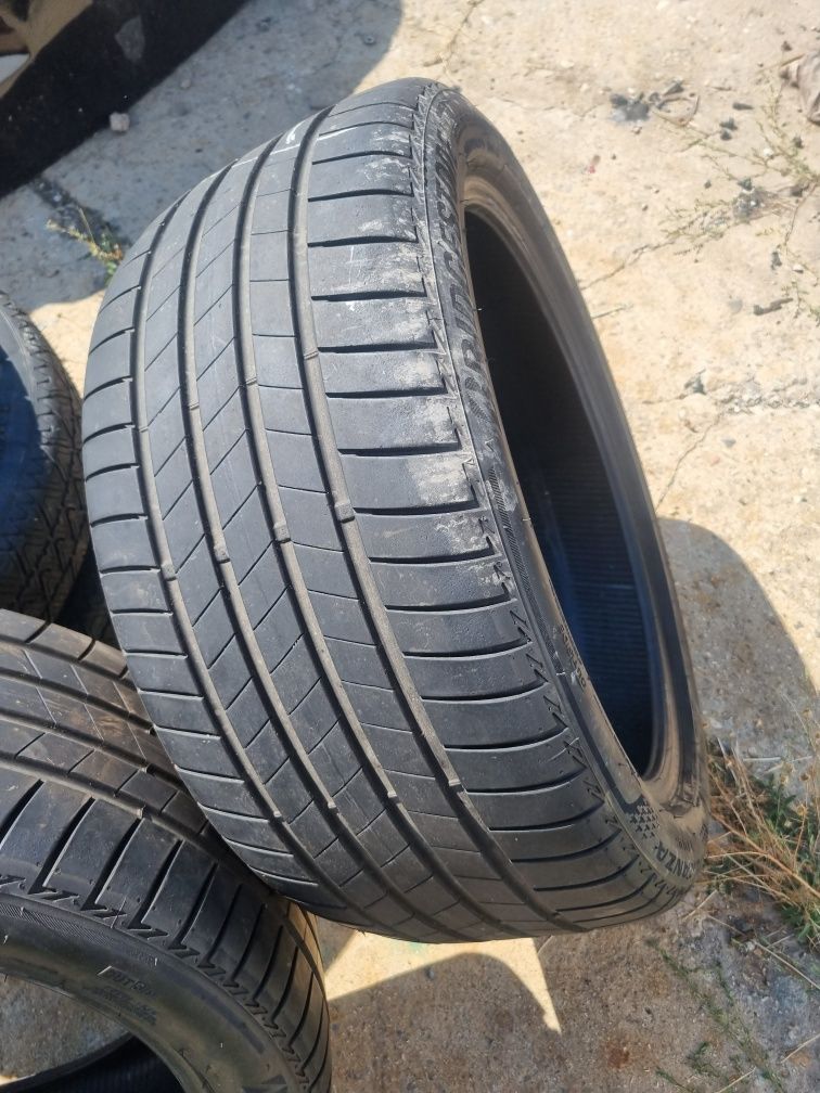 Две летни гуми 275/40/20 перфектни