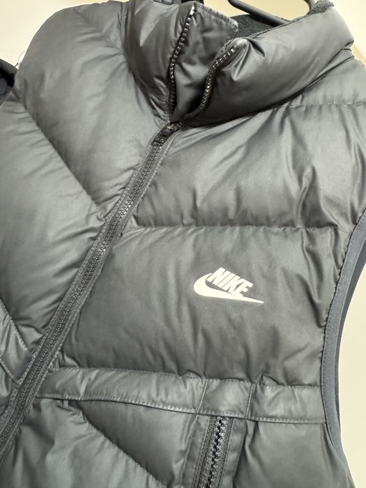 Vesta Nike Storm-Fit