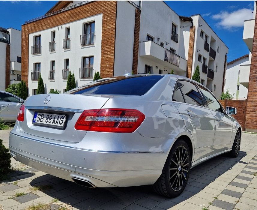 Mercedes-Benz E-Class W212 Avangarde • 2.2 CDI • Automat 7G-Tronic • 2