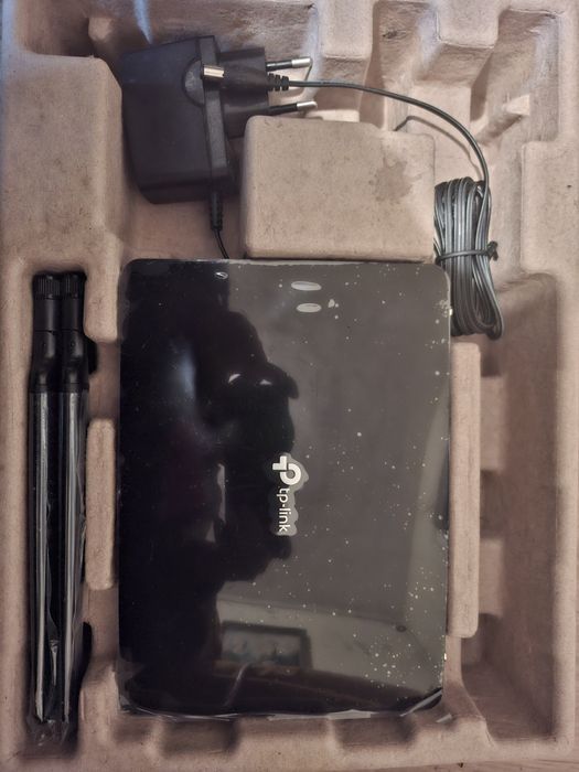 Vând router tp-link