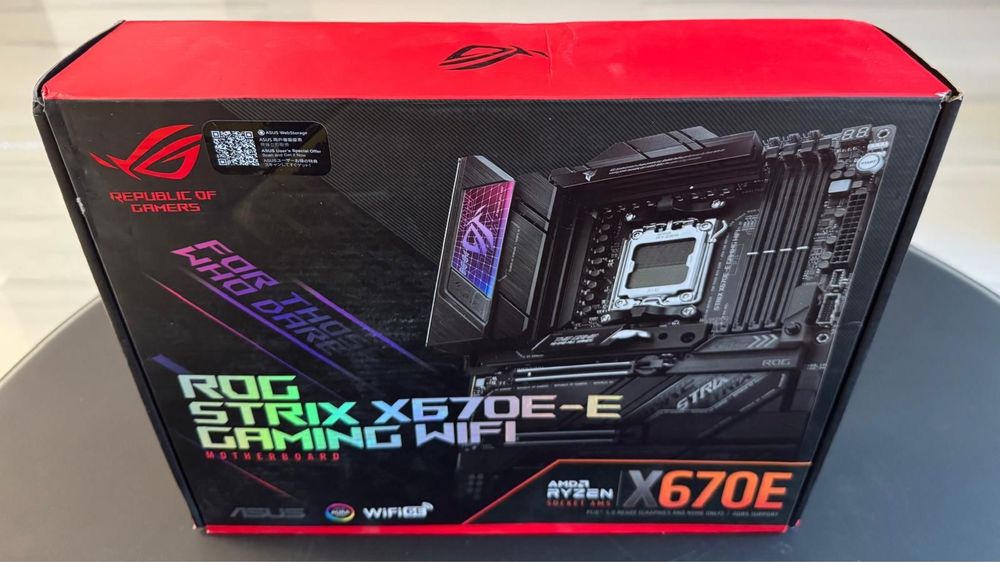 Placa de baza Asus ROG STRIX X670E-A GAMING WIFI Socket AM5  Noua
