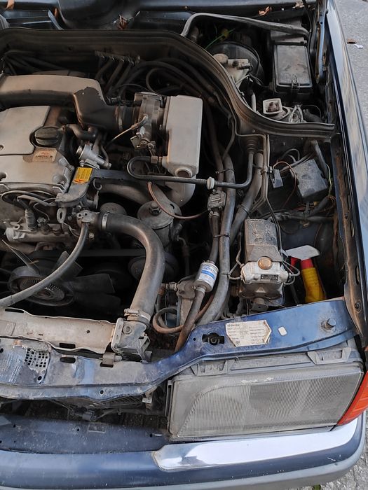 Мерцедес Бенц Е220