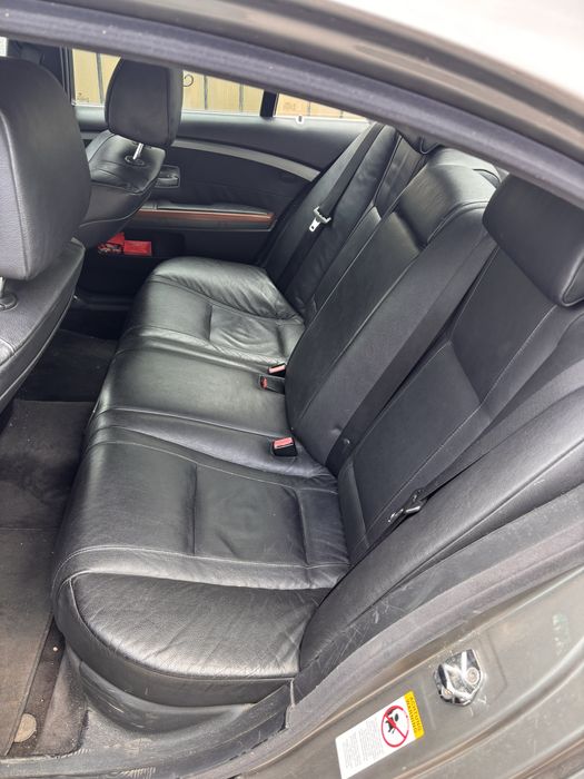 BMW seria 7 e65