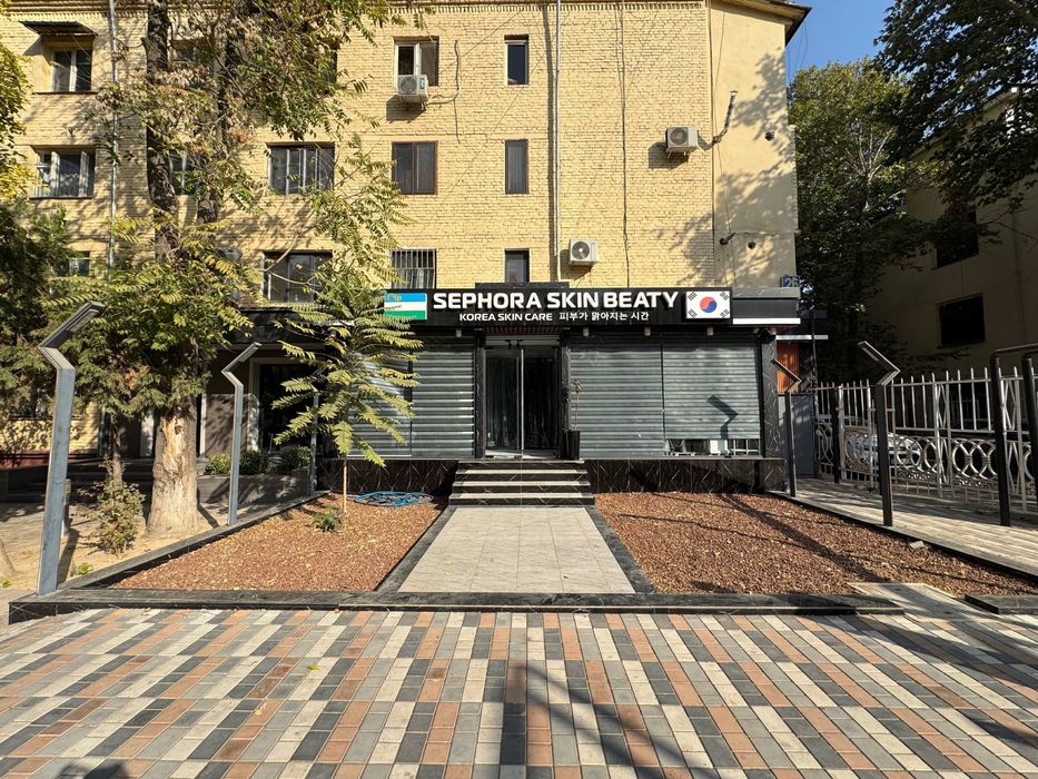 СДАЕТСЯ В АРЕНДУ Помещение под офис Первая линия