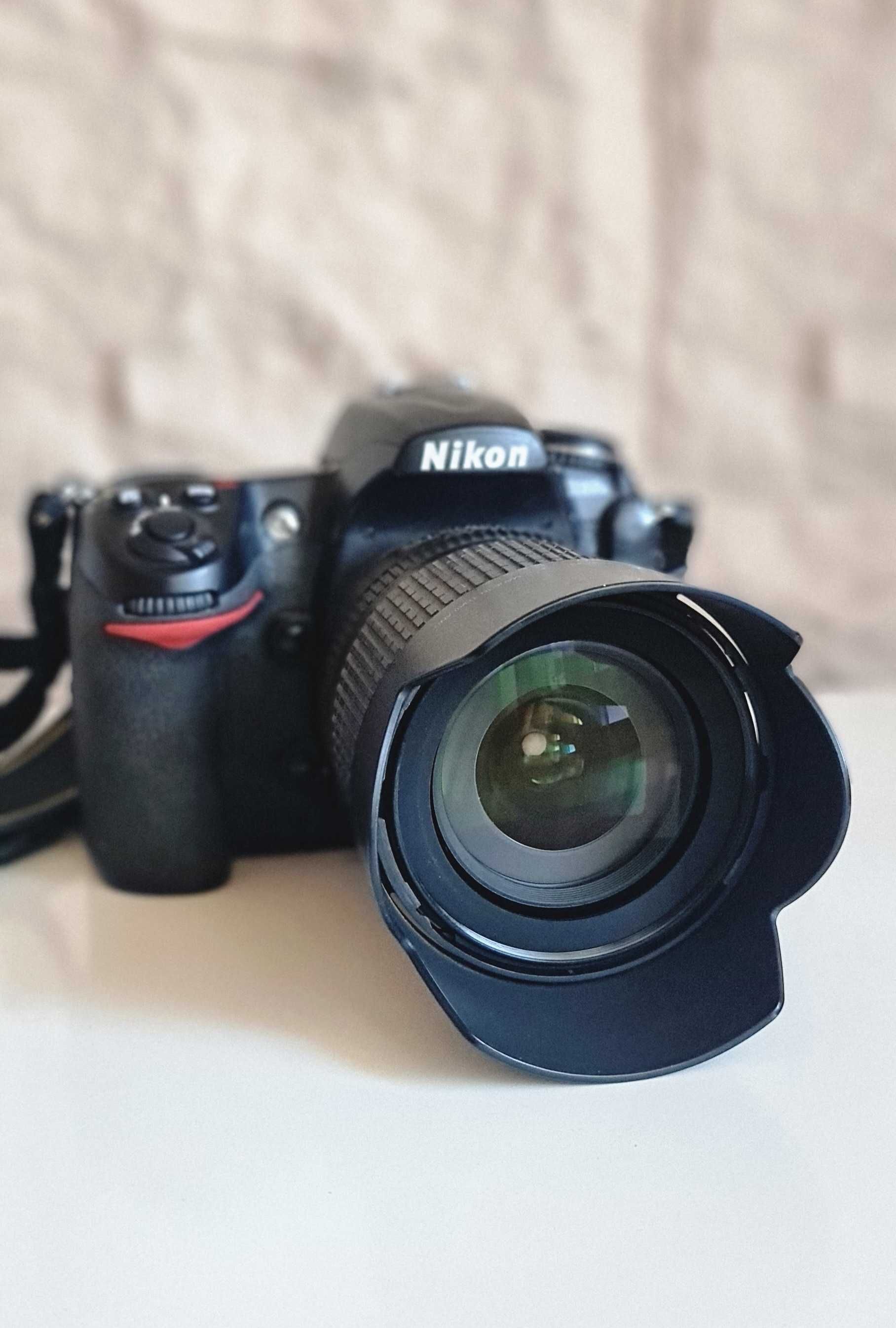 OFERTĂ: Kit foto Nikon DX D300s + Nikon DX 18-105mm
