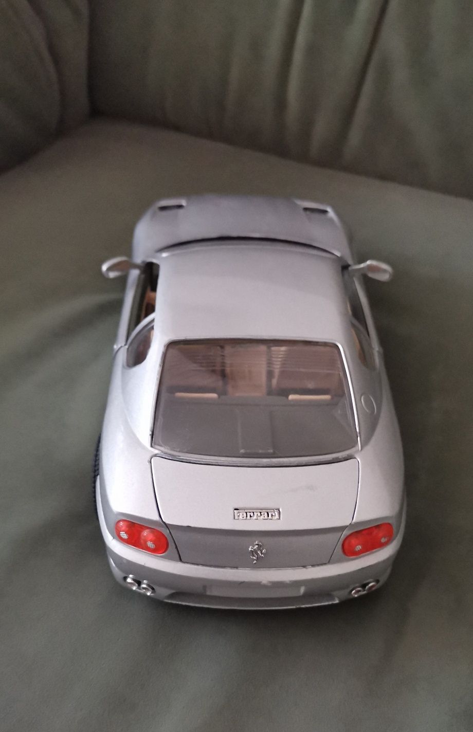 Machetă metalica de colecție Ferrari 456 GT 1:18 Burago