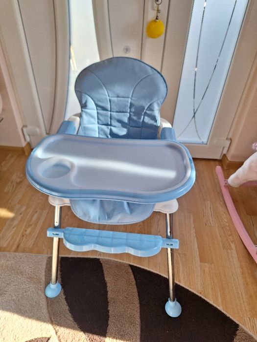Scaun de masa bebe
