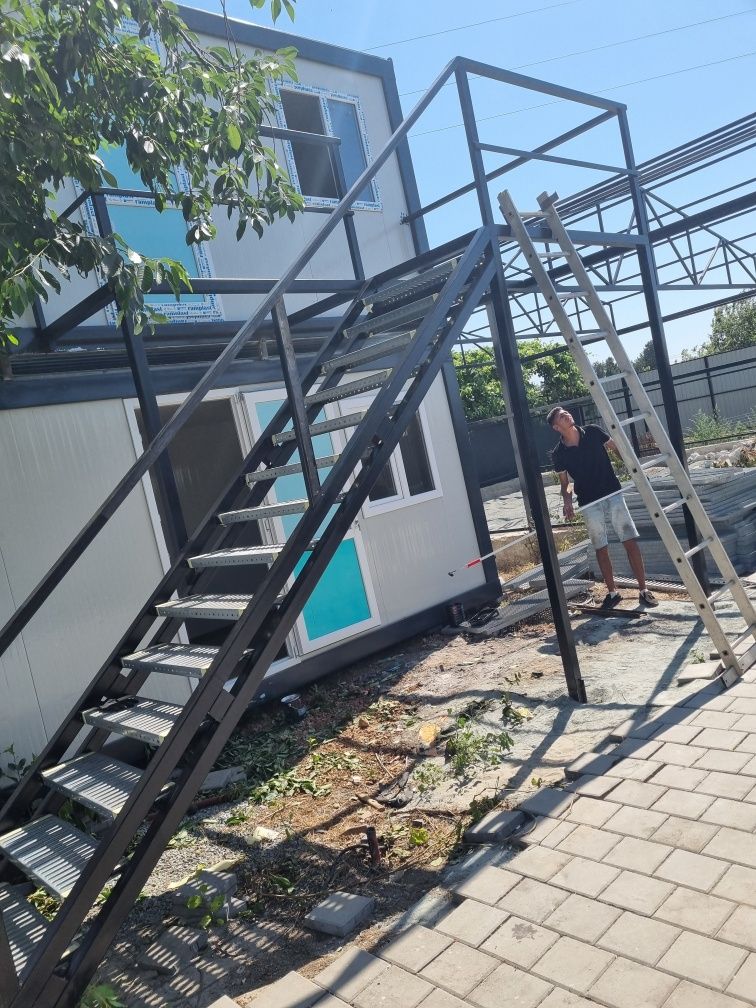 Scări metalice galvanizate