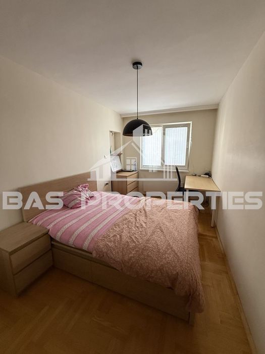 Продава се Многостаен апартамент в София, Белите брези - 180 кв.м за 2334 €/кв.м - Снимка #10