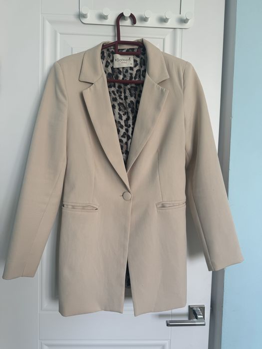 Пиджак бежевый 6000тг