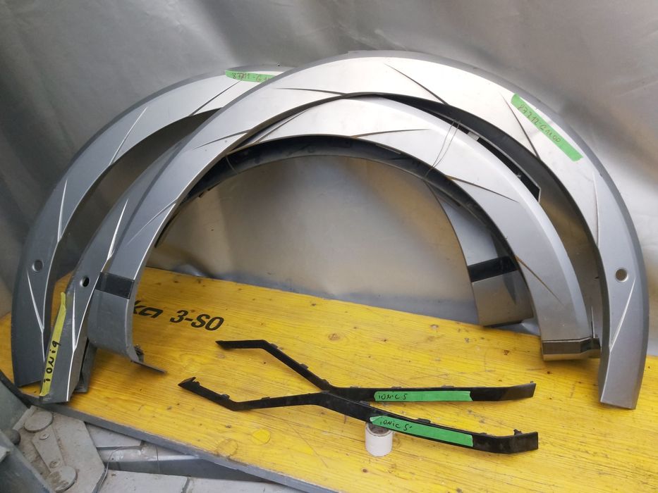 Лайсна калник  Лайсна предна броня Hyundai Ioniq 5