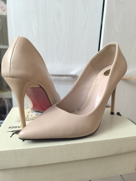 Продам туфли женские