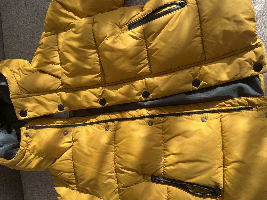 Vand geaca ,vesta 3- 4 ani toate 55 ron