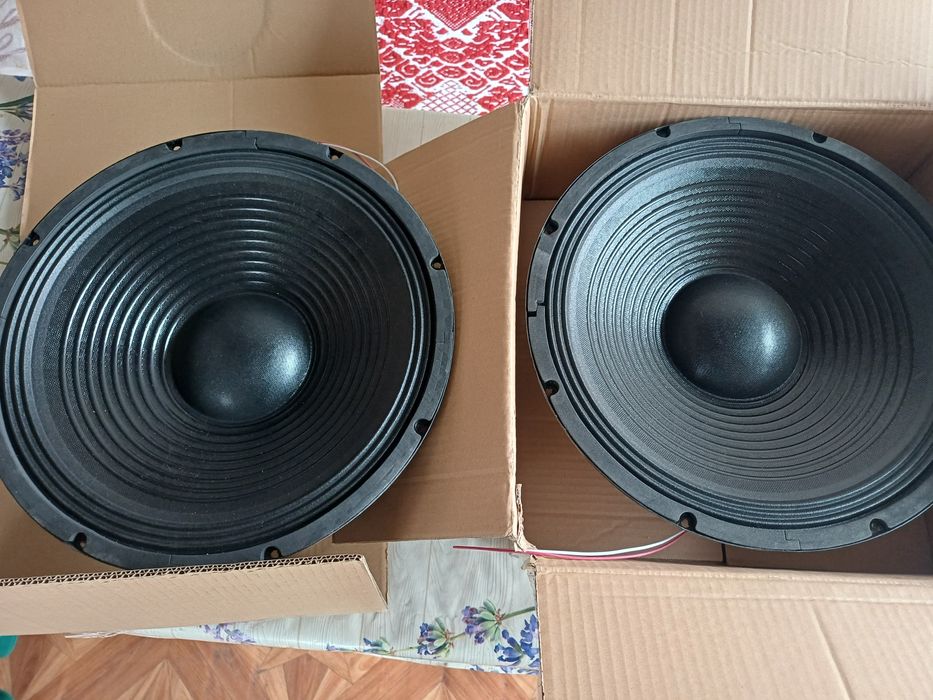 4 Difuzoare 700W 350RMS