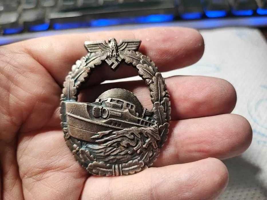 Lot vintage de 8 insigne diferite WWII si WWI