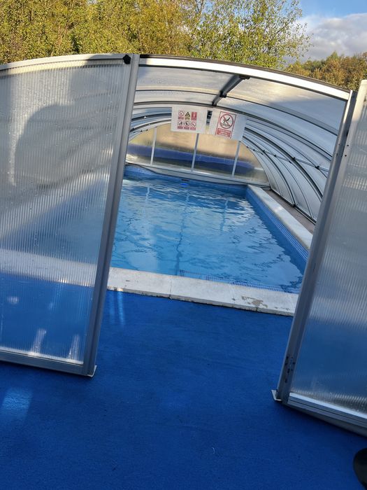 Cabana LA PADURE cu PiSCINA incalzita Sauna si ciubar  si