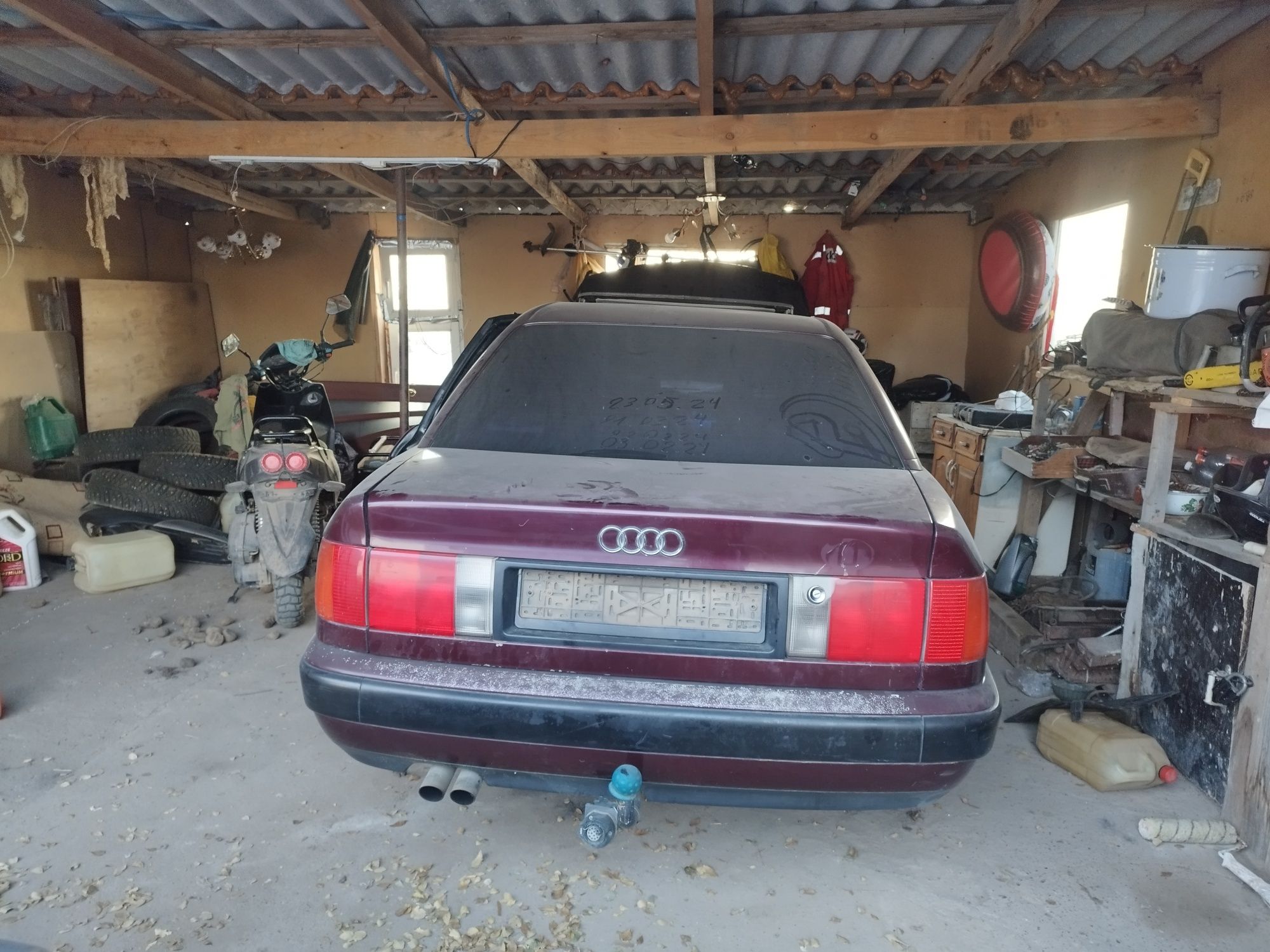 Разбираю ауди 100 с4